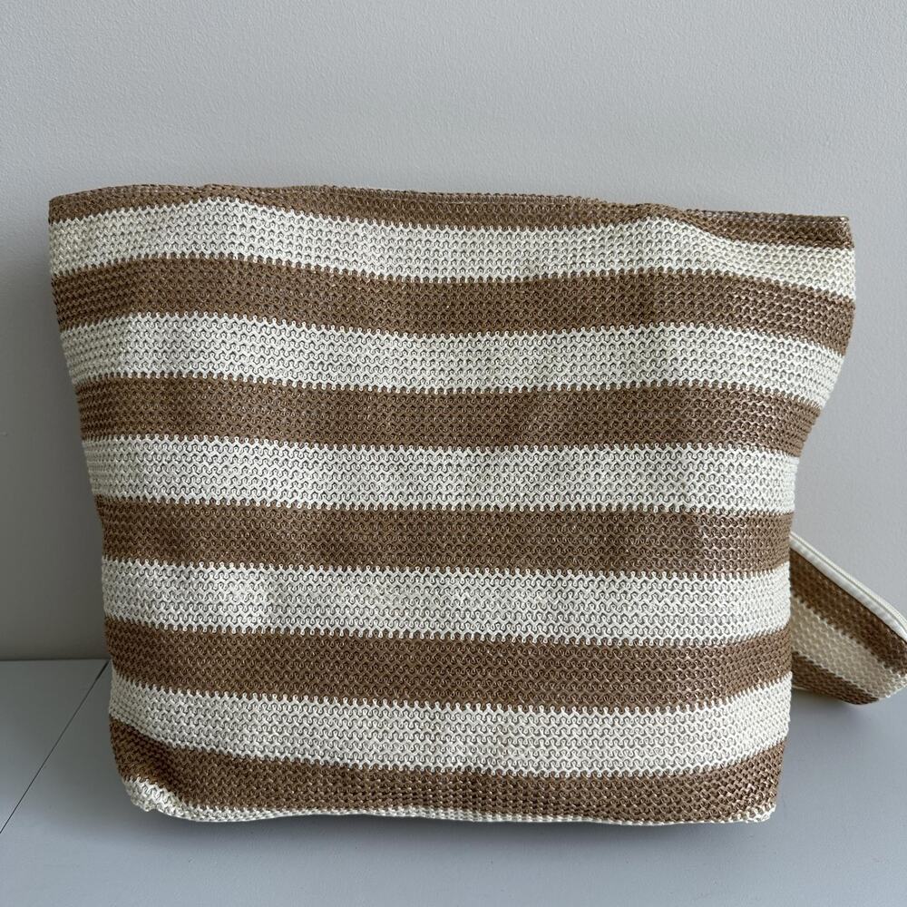 Hadley Wren Mira Tote Bag Beige Stripe Colorway Zipper Top & Bonus Wristlet NEW - Picture 3 of 12